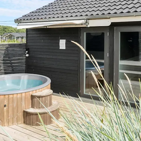 Beautiful In With Sauna בית נופש הדרסלב